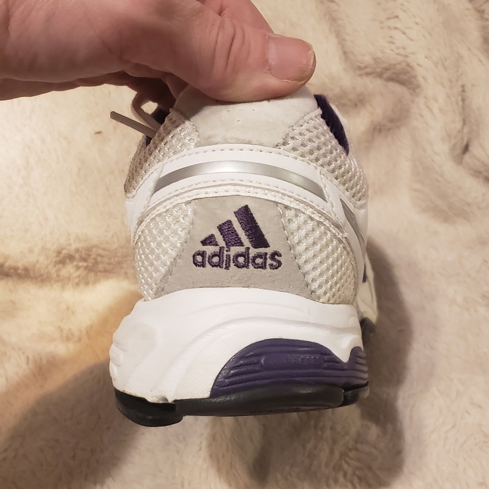 shoes - Picture 2 of 3